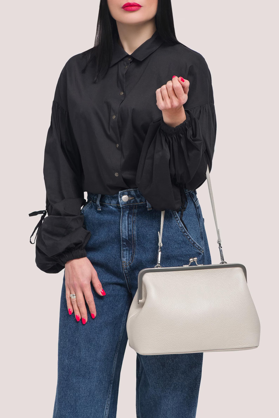 Textured Leather Kiss Lock Frame Crossbody Shoulder Bag