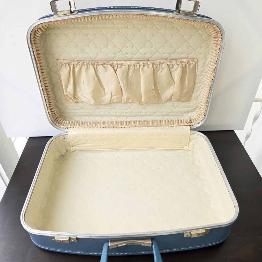 Mid Century Modern Hardshell Vinyl Vintage Carry Suitcase