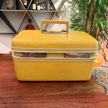 Retro Hard Vinyl Cosmetic Train Case with Mirror & Side Storage Pockets